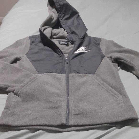 Nike Other - Nike Kids Two-Tone Gray Jacket Size S